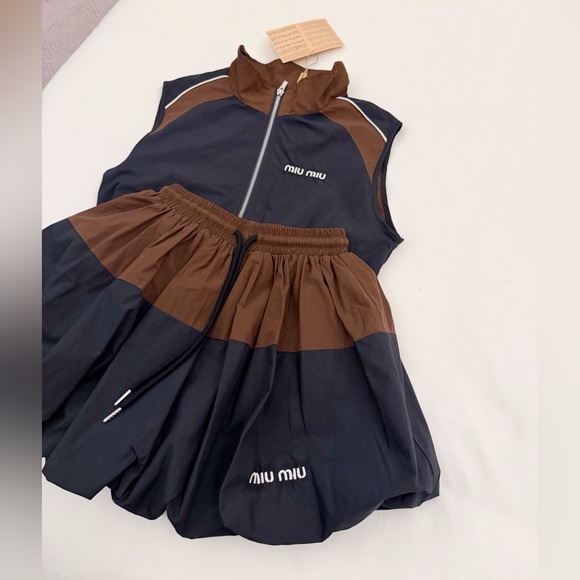 Miu Miu Pants - Miu Miu embroidered lettered tank top jacket + flowered skirt set